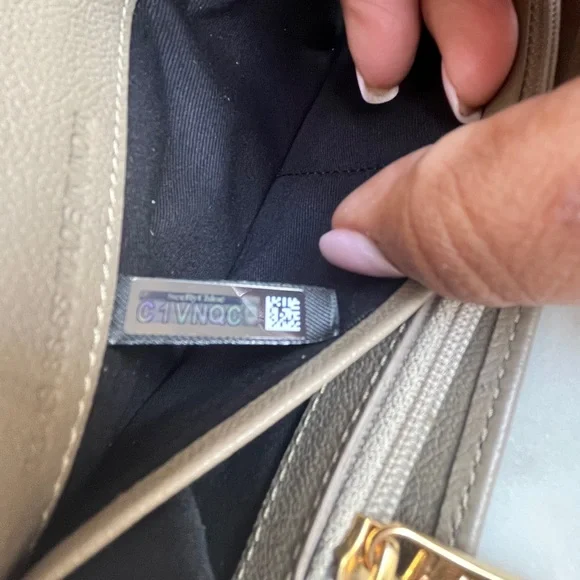 See By Chloe’ Aura Taupe and Off-White Long Leather Flap Wallet w/COA Card -NWOT - Picture 12 of 15